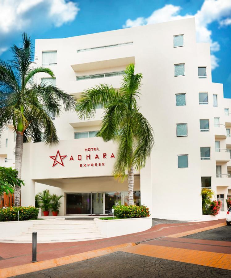 Adhara Express Hotel Cancún Exterior foto