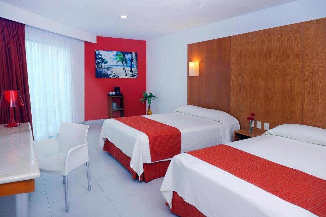 Adhara Express Hotel Cancún Exterior foto